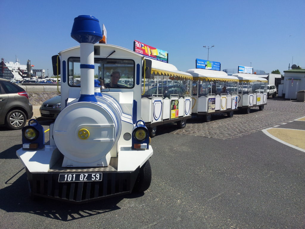 train bleu et blanc